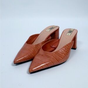 Zara Elegant Brown Croc-Embossed Mules